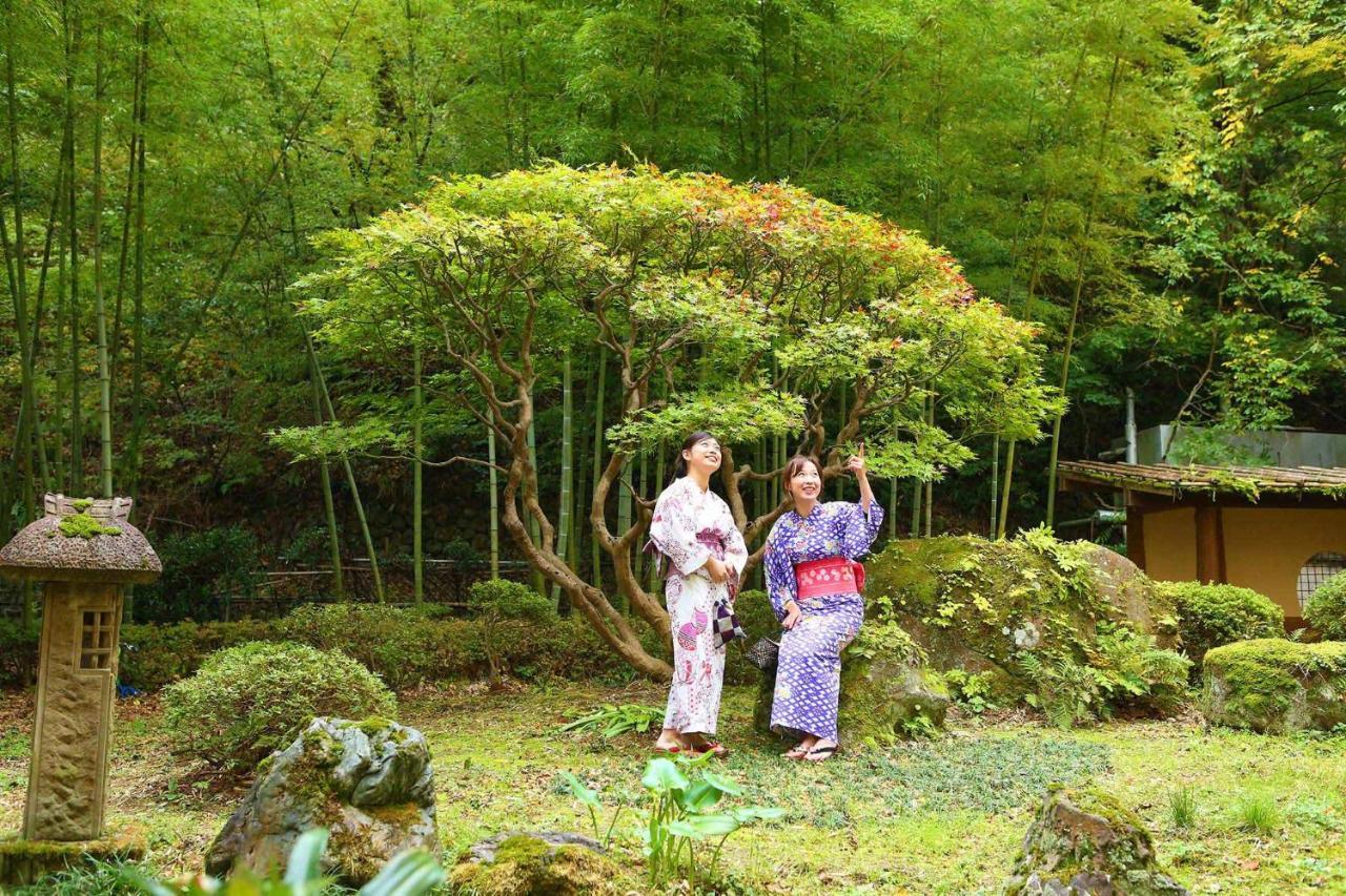 Ooedo Onsen Monogatari Kounkaku Hotel Osaki  Buitenkant foto