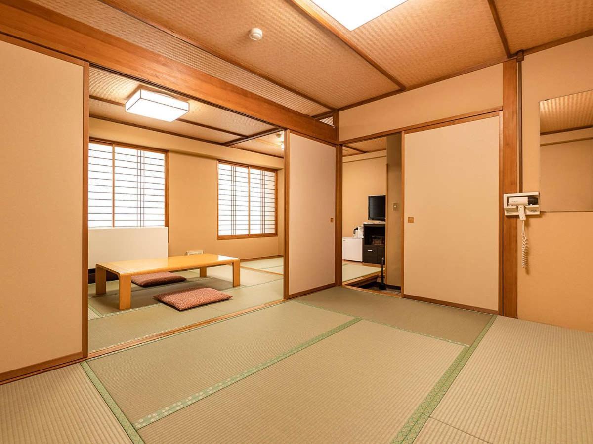 Ooedo Onsen Monogatari Kounkaku Hotel Osaki  Buitenkant foto